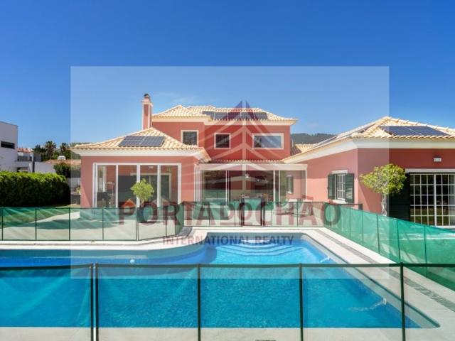 à venda Casa de alto padrão de 600 m2, Penha Longa Sao Pedro Penaferrim, Sintra, Lisboa