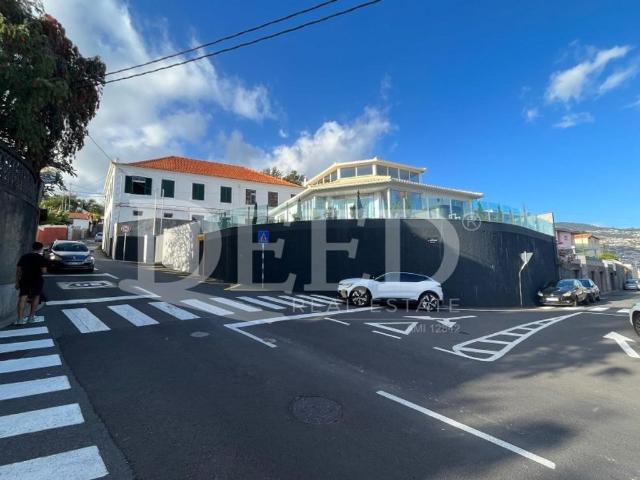 à venda Casa Exclusiva de 196 m2, Funchal, Madeira