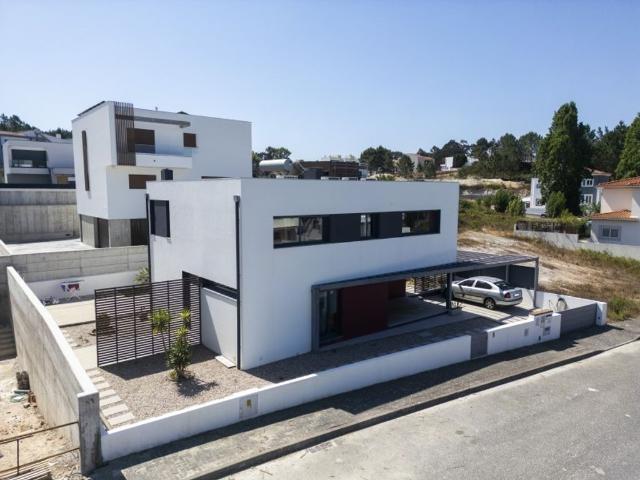 à venda Casa de alto padrão, Urbanizacao Portela da Vila Sao Pedro e Santiago, Torres Vedras, Lisboa