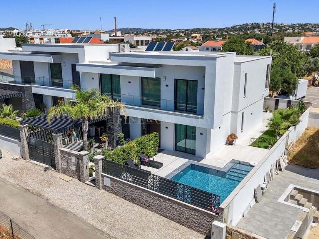 à venda Casa Exclusiva, Almancil, Faro