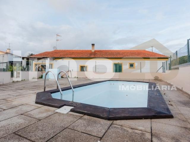 à venda Casa Exclusiva, Barosa, Leiria