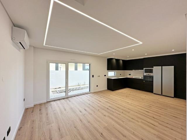 à venda Casa Exclusiva de 150 m2, Pinhal do General, Seixal, Setúbal