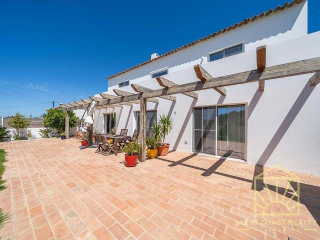 à venda Casa Exclusiva de 154 m2, Aljezur, Portugal