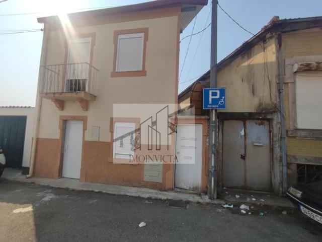 à venda Casa Exclusiva de 176 m2, Areosa, Gondomar, Porto
