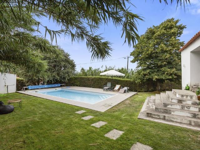 à venda Casa Exclusiva de 345 m2, Torres Vedras, Portugal
