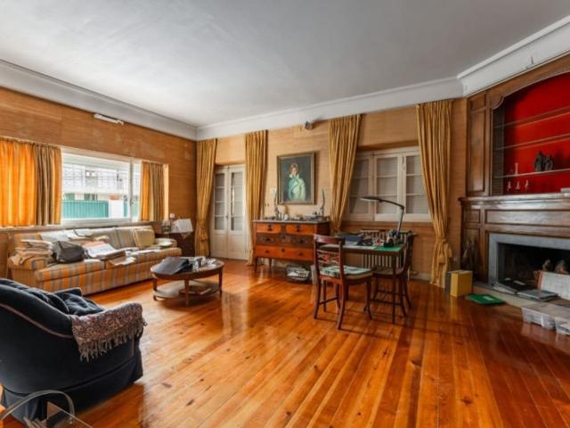 à venda Casa Exclusiva de 313 m2, Cascais e Estoril, Portugal