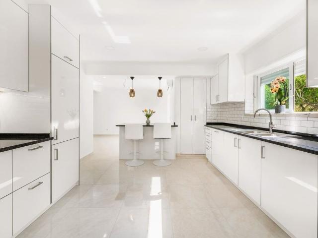à venda Casa Exclusiva de 324 m2, Cascais, Portugal