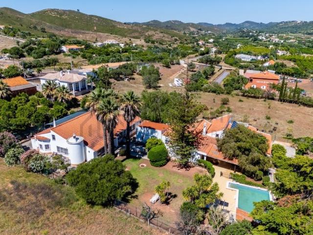 à venda Casa Exclusiva de 443 m2, Pedreira, Silves, Faro