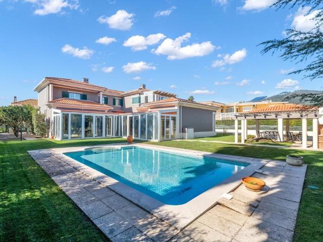 à venda Casa Exclusiva de 451 m2, Sintra, Portugal
