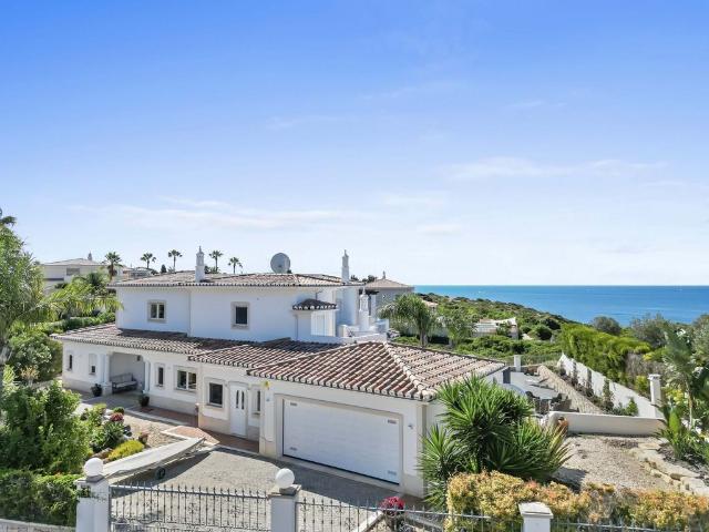 à venda Casa Exclusiva de 426 m2, Lagoa e Carvoeiro, Portugal