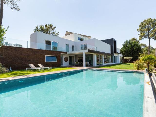 à venda Casa Exclusiva de 533 m2, Sesimbra, Portugal
