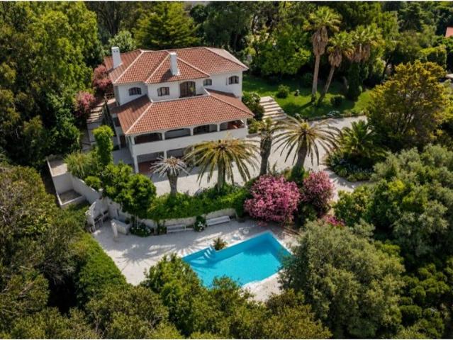 à venda Casa Exclusiva de 601 m2, Sintra, Lisboa