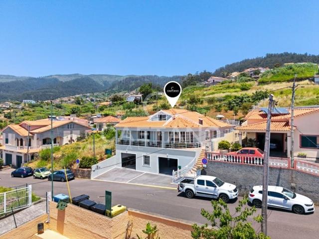 à venda Casa Exclusiva de 635 m2, Calheta, Madeira