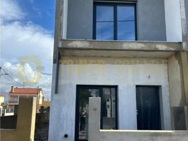 à venda Casa de alto padrão de 160 m2, Quinta das Laranjeiras, Seixal, Setúbal