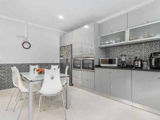 à venda Casa Exclusiva, Santo Tirso, Porto