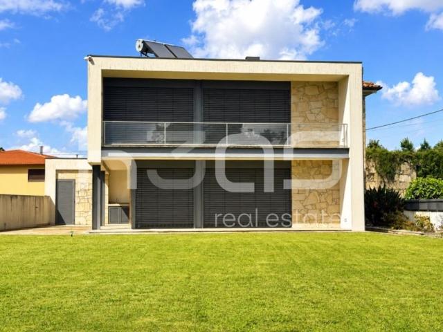 à venda Casa Exclusiva, Vila Verde, Portugal
