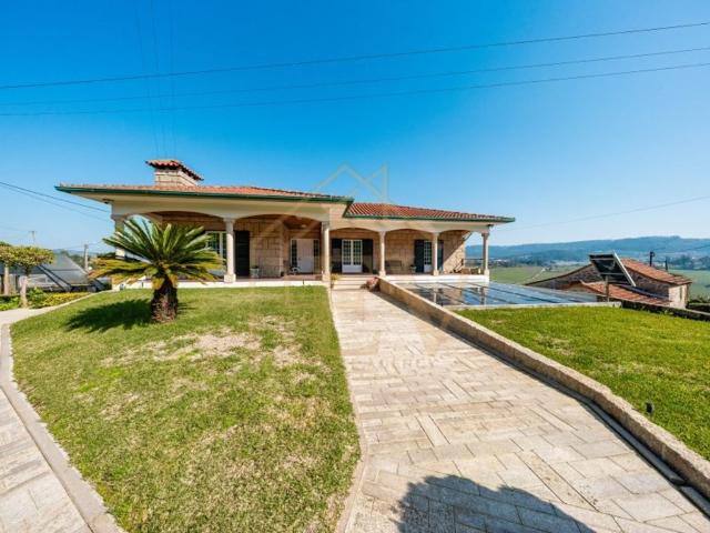 à venda Casa, Santo Tirso, Portugal