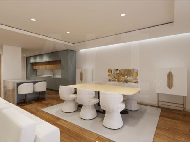 à venda Casa Exclusiva de 270 m2, Porto Dinheiro, Lourinhã, Lisboa