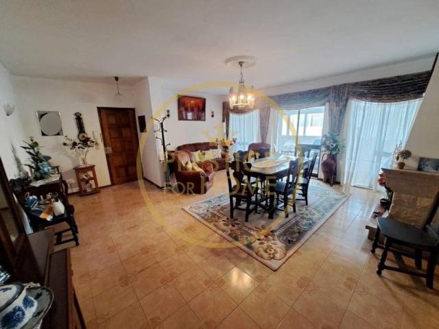 à venda Cobertura de alto padrão de 97 m2, Loulé São Clemente e São Sebastião, Loulé, Faro