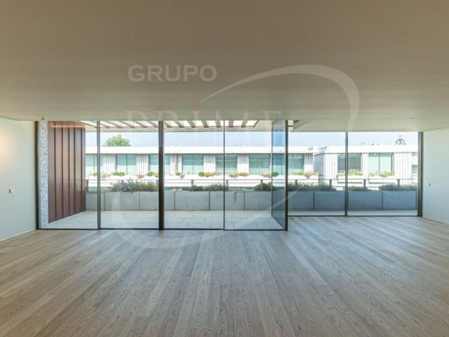 à venda Cobertura de alto padrão de 310 m2, Foz Nevogilde, Porto