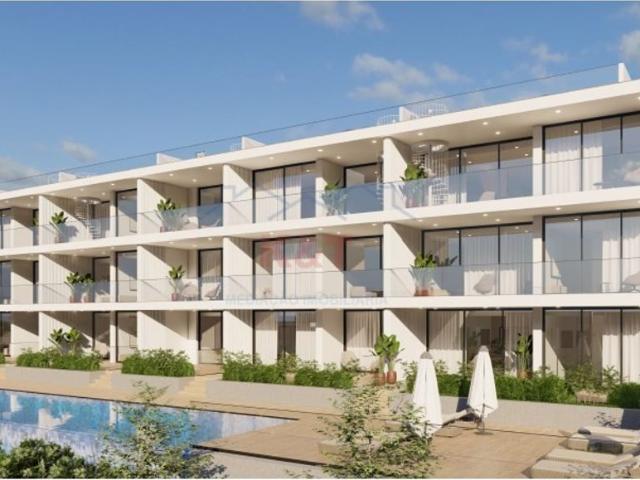 à venda Cobertura de luxo de 139 m2, Estombar, Lagoa, Faro