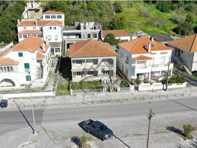 A VENDA: Conjunto de Casas a recuperar, Foz do Arelho, projecto aprovado para 7 apartamentos, Costa de Prata