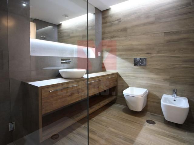 à venda Duplex de luxo de 245 m2, Carcavelos, Cascais e Estoril, Cascais, Lisboa