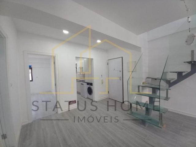 à venda Duplex de alto padrão de 129 m2, Almada, Setúbal