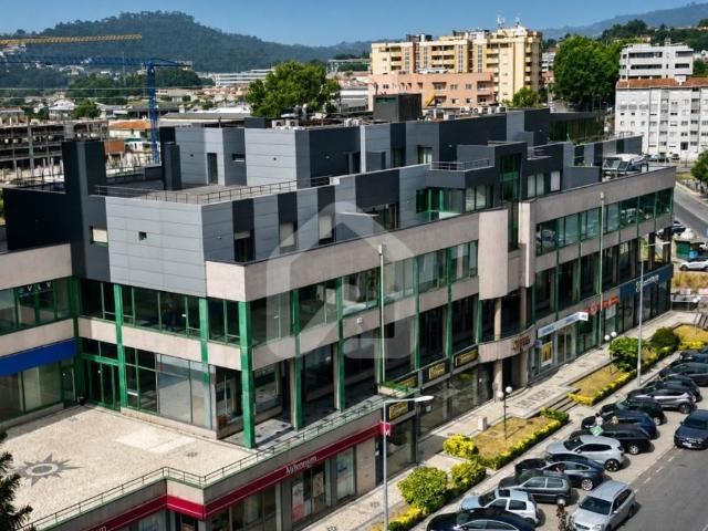 à venda Cobertura de luxo de 368 m2, Vila Nova de Famalicão, Portugal