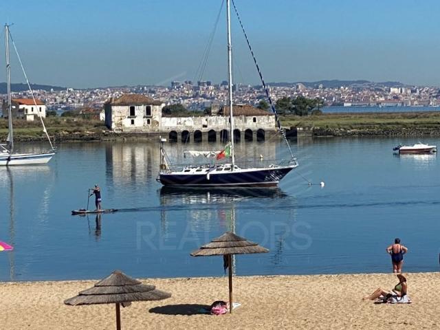 à venda Duplex de luxo de 350 m2, Zona Historica do Seixal, Seixal, Setúbal