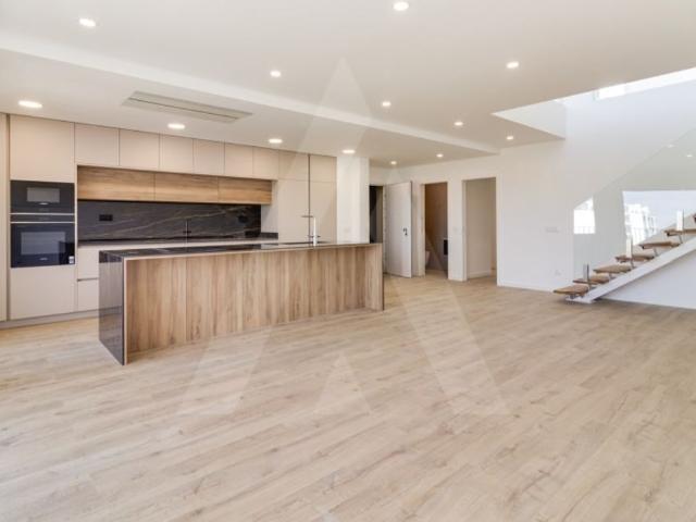 à venda Duplex de luxo de 369 m2, Montijo, Setúbal