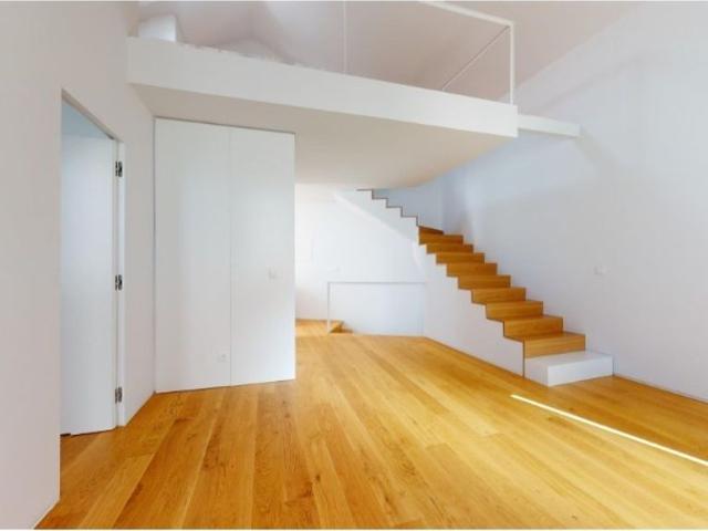 à venda Duplex de luxo de 97 m2, Lisboa, Portugal