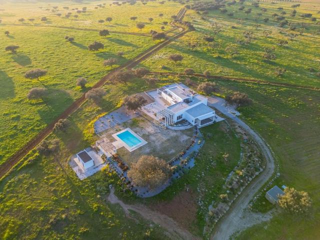 à venda Exclusiva casa de campo de 641 m2, Reguengos de Monsaraz, Portugal