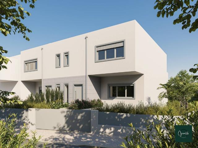 à venda Exclusiva casa geminada de 167 m2, Cascais e Estoril, Portugal