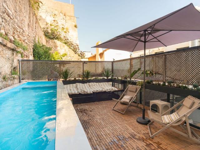 à venda Exclusiva casa geminada de 419 m2, Lisboa, Portugal