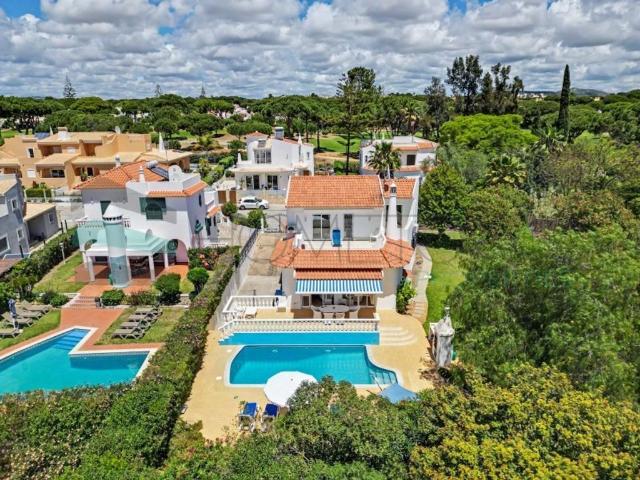 à venda Exclusiva mansão de 3 dormitórios, Vilamoura, Loulé, Faro