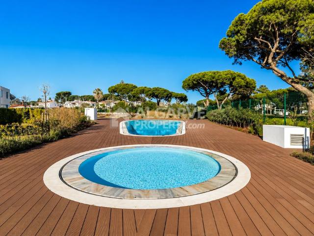 à venda Exclusiva mansão de 3 dormitórios, Vilamoura, Portugal
