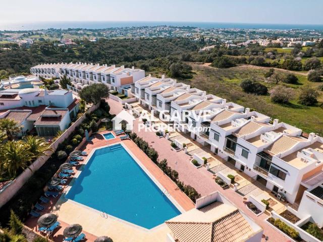 à venda Exclusiva mansão de 3 dormitórios, Albufeira e Olhos de Água, Albufeira, Faro