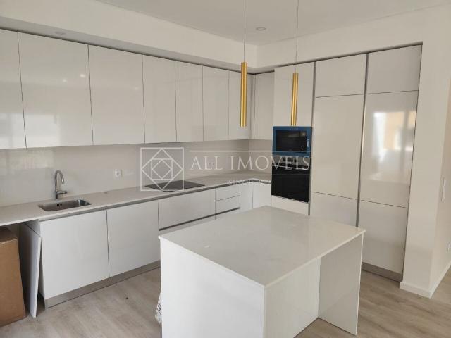 à venda Exclusiva mansão de 3 dormitórios, Seixal, Portugal