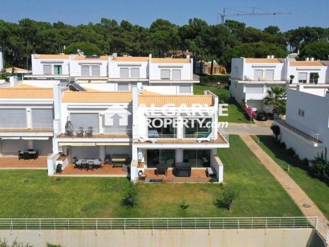 à venda Exclusiva mansão de 177 m2, Vilamoura, Portugal