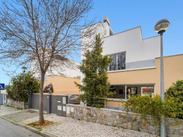 à venda Exclusiva mansão de 241 m2, Luz de Tavira e Santo Estêvão, Tavira, Faro