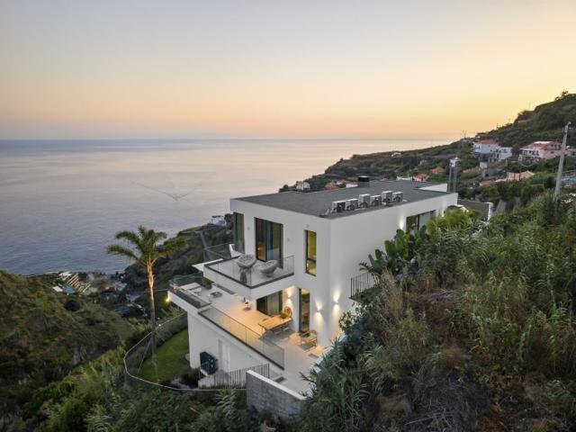 à venda Exclusiva mansão de 264 m2, Vargem, Calheta, Madeira