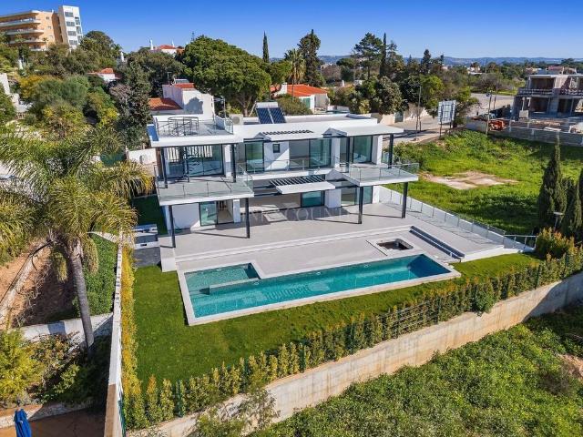à venda Exclusiva mansão de 290 m2, Albufeira e Olhos de Água, Albufeira, Faro