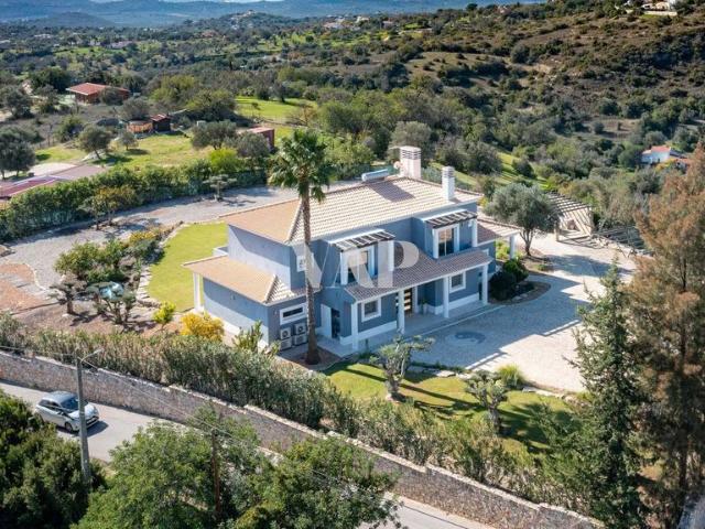 à venda Exclusiva mansão de 300 m2, Loulé São Clemente e São Sebastião, Loulé, Faro
