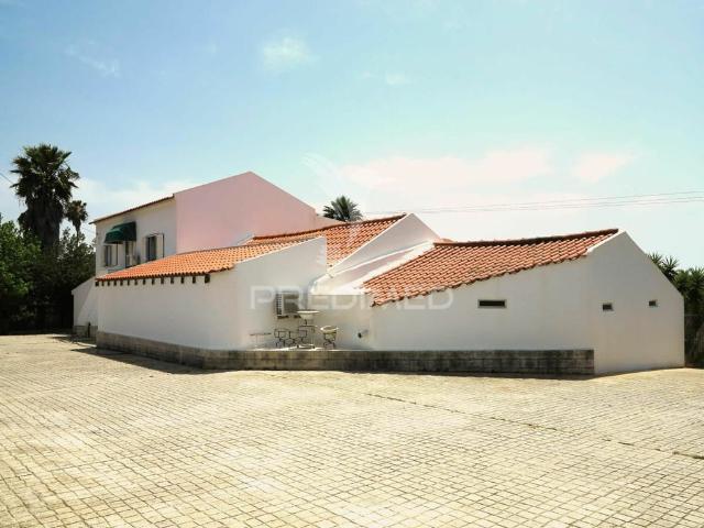 à venda Exclusiva mansão de 411 m2, Portimão, Faro
