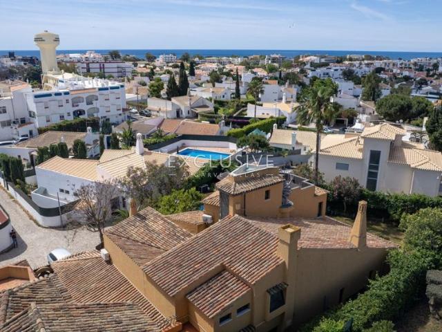 à venda Exclusiva mansão de 413 m2, Albufeira e Olhos de Água, Albufeira, Faro