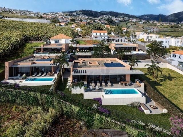 à venda Exclusiva mansão de 492 m2, Calheta, Portugal