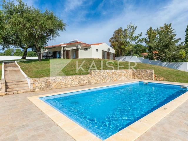 à venda Exclusiva mansão de 4 dormitórios, Albufeira e Olhos de Água, Albufeira, Faro