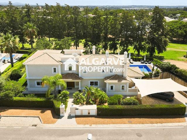 à venda Exclusiva mansão de 502 m2, Vila Sol, Portugal