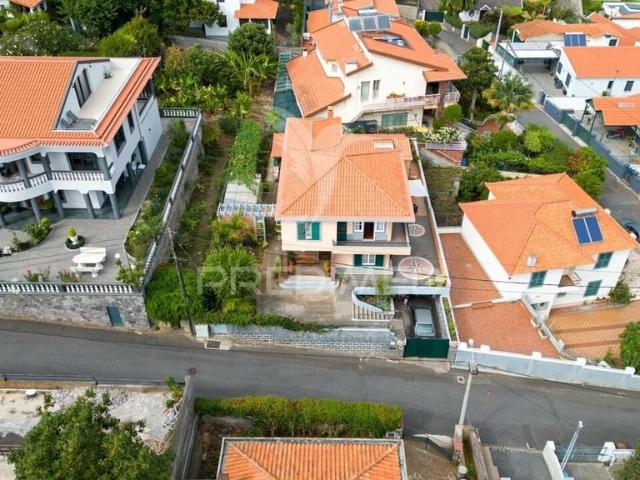 à venda Exclusiva mansão de 5 dormitórios, Funchal, Madeira